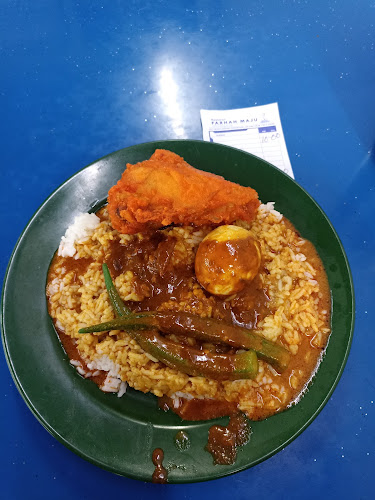 Opinii despre Restoran Farhah Maju în Ayer Itam - Gastronomi dan perhotelan