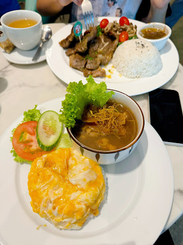 I-Santorini, 8-G-11, Jln Tanjong Tokong, Seri Tanjung Pinang, 10470 George Town, Penang