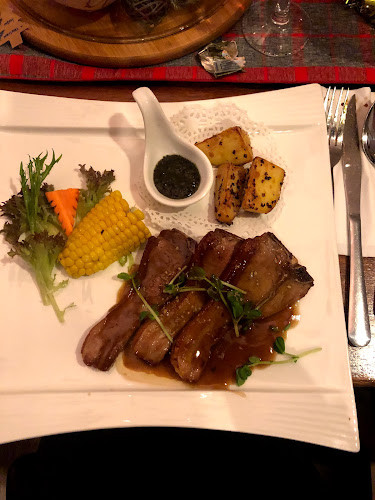 Simple Cafe And Treats - Gastronomi dan perhotelan