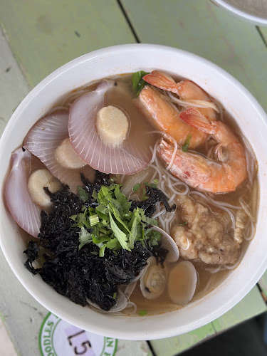 Comentarii opinii despre Woopin Kuching 湖滨鱼面