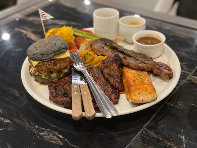 TRE NOMI WESTERN & COFFEE - Kulim