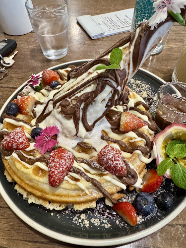 Koffie Lane, Kajang - Gastronomi dan perhotelan