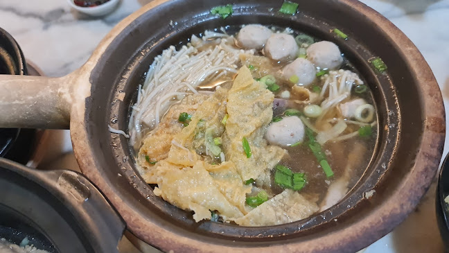 10, Jalan Molek 2/2, Taman Molek, 81100 Johor Bahru, Johor Darul Ta'zim