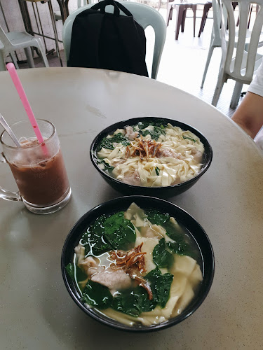 Comentarii opinii despre 顺利面粉粿 restoran yii bao