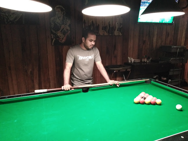 Sam's Plaza Damansara - Gastronomi dan perhotelan