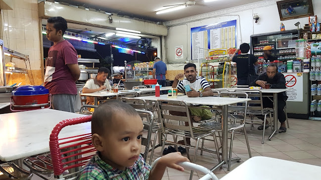 RESTORAN KARI KEPALA IKAN SALIM (DESA AMAN)
