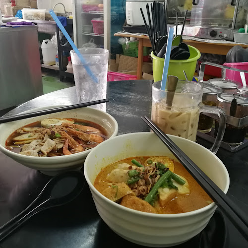 Mei Fong Curry Noodles - Gastronomi dan perhotelan