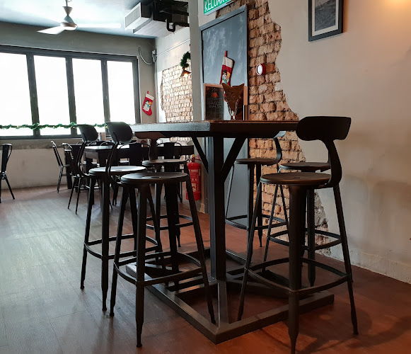 Comentarii opinii despre Bottle and Boar (by Jarrod & Rawlins)