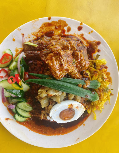 Opinii despre Nasi Royale Tok Ayah ( Original Malay Nasi Kandar ) în Gopeng - Gastronomi dan perhotelan