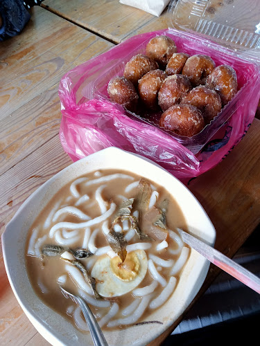 Opinii despre Keria Antarabangsa Limbongan (Hjh. Rahmah) în Melaka - Gastronomi dan perhotelan