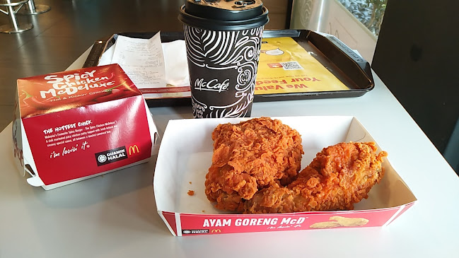 Comentarii opinii despre McDonald's Meru Raya DT