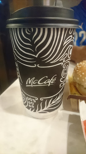 McDonald's Litrak DT - Gastronomi dan perhotelan