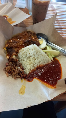 Opinii despre Nasi Lemak Bamboo Miri în Miri - Gastronomi dan perhotelan
