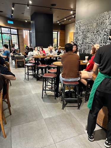 Comentarii opinii despre Starbucks 1 Utama New Wing