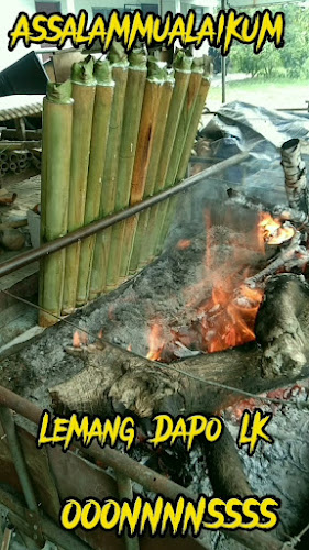 Opinii despre Warung Makan Kuning Lambor Kanan în Lambor Kanan - Gastronomi dan perhotelan