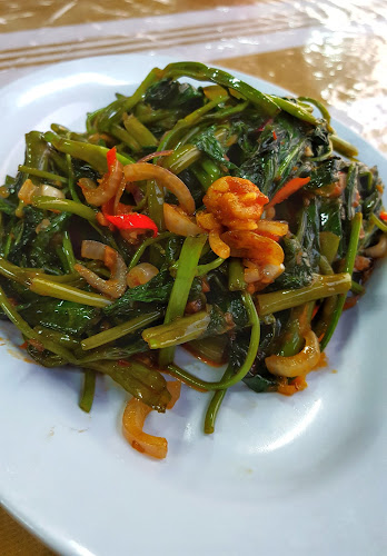 Opinii despre Kedai Makanan Laut Kuala Kurau Sunset Seafood în Kuala Kurau - Gastronomi dan perhotelan