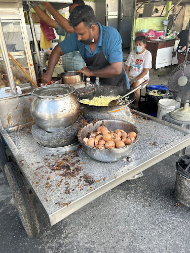 Hussain Mee Goreng And Mee Rebus - Gastronomi dan perhotelan