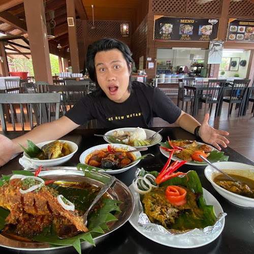 Sampan Steamboat & Grill by Aman Sejagat Kru - Melaka