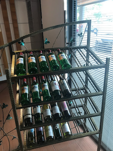 Miri Wine Shop - Gastronomi dan perhotelan