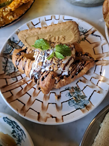 Red Mountain Sin Yoon Loong White Coffee - Gastronomi dan perhotelan