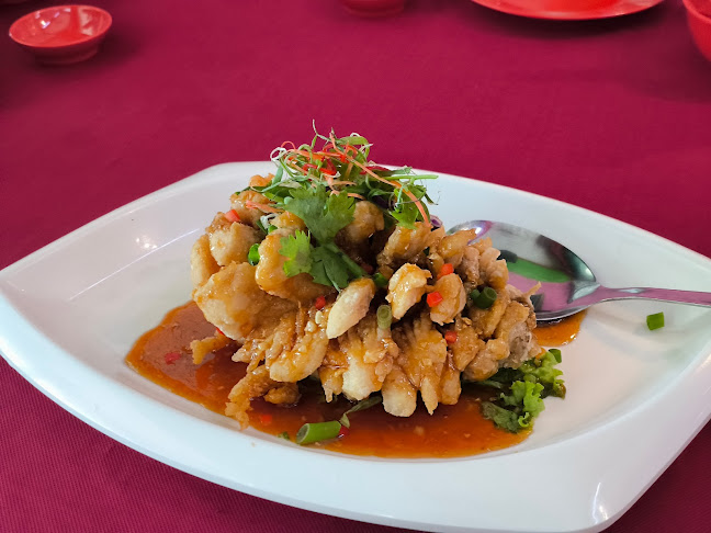 Comentarii opinii despre 東昇園海鮮家 Restoran Tong Sheng