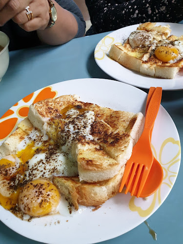 Comentarii opinii despre Astaka Lorong Kulit