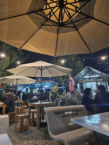 Jln Plumbum 7/95, Seksyen 7, 40000 Shah Alam, Selangor