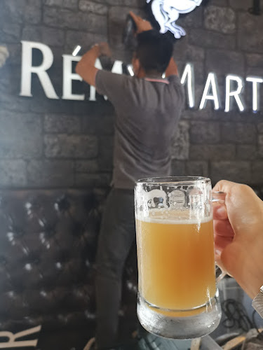 Opinii despre Corner 61 în Skudai - Gastronomi dan perhotelan