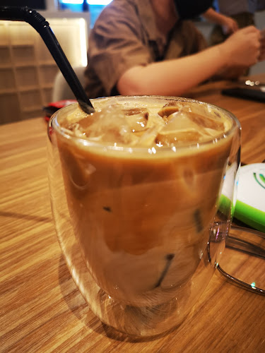 Comentarii opinii despre The Moment Cafe 瞬 · 咖啡館