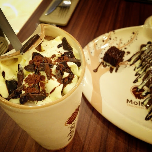 Comentarii opinii despre Molten Chocolate Cafe Uptown Damansara