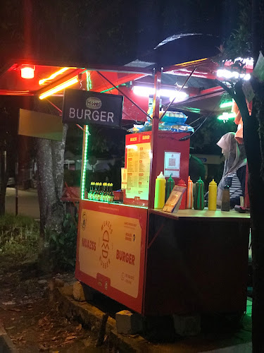 MUAZSS BURGER - NUSA DUTA