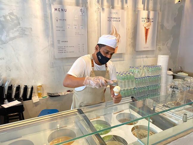 Comentarii opinii despre Scoops