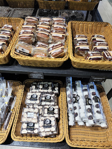 Opinii despre Moonlight Cake House (KSL) în Johor Bahru - Gastronomi dan perhotelan