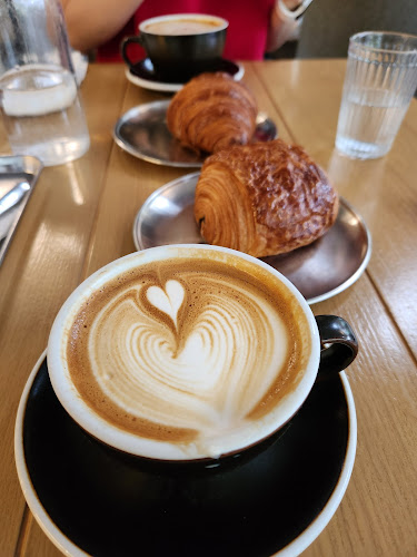 Comentarii opinii despre VCR Mont Kiara