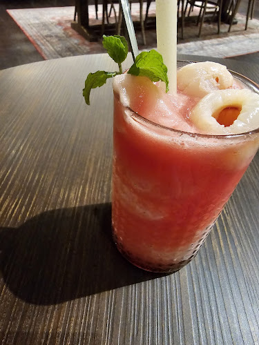 COMMONS by Food Journal Group - Gastronomi dan perhotelan