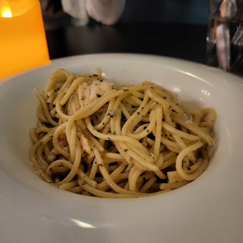 The Blackbird Wine Bar - Miri