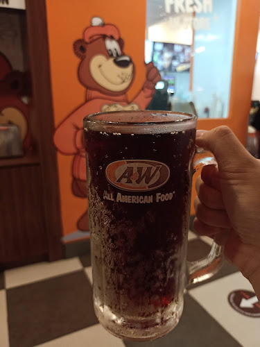 Comentarii opinii despre A&W 1st Avenue