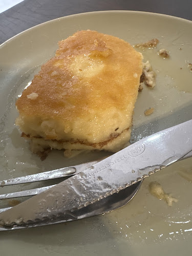 Ausemist Coffee Cafe