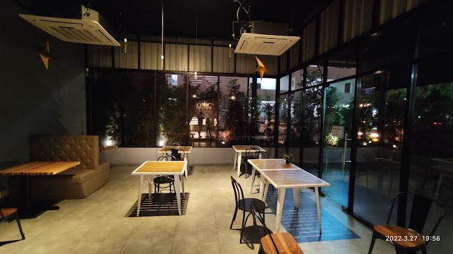 Bread History Bakery (Juru R&R) - Gastronomi dan perhotelan