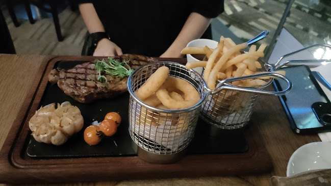 Opinii despre Arthur's Bar & Grill în Kuala Lumpur - Gastronomi dan perhotelan