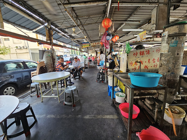 Comentarii opinii despre Jelutong Food Court