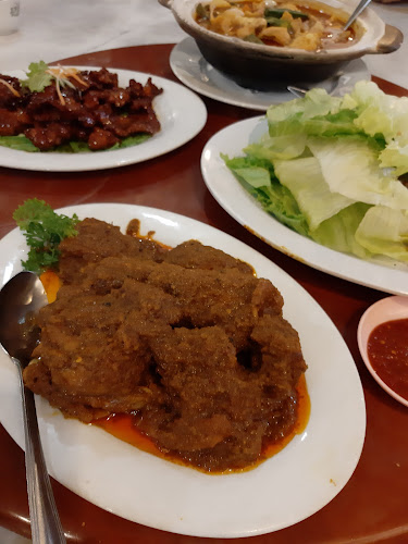 Bee Gaik Dining Place - Gastronomi dan perhotelan