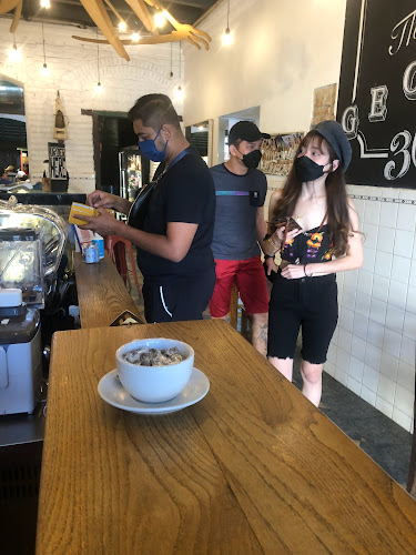 The Mugshot Cafe - Gastronomi dan perhotelan