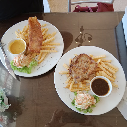 Opinii despre Lucky Star Cafe Kopitiam Event (Owned By Star Mansion Sdn. Bhd.) în Ipoh - Gastronomi dan perhotelan