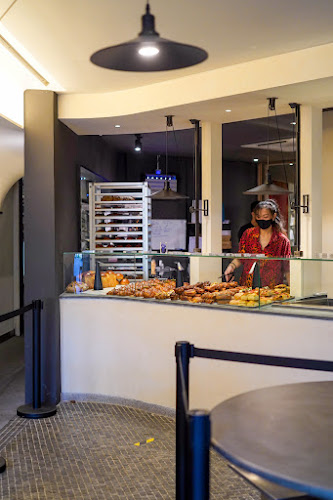 VCR Mont Kiara - Gastronomi dan perhotelan