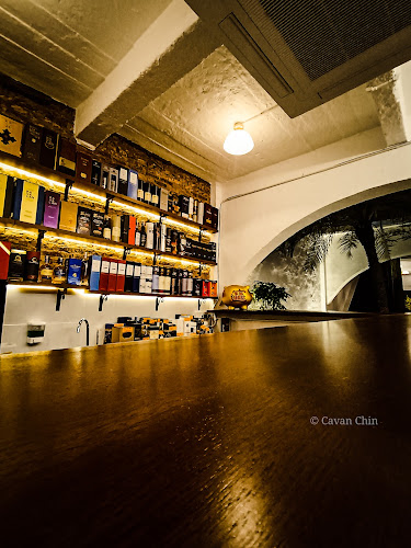 Izzy's - Gastronomi dan perhotelan