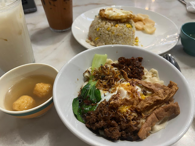 Old Town Kitchen Cafe-Padang Ipoh - Gastronomi dan perhotelan