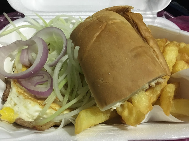 Opinii despre Takuya Burger @ Ipoh Garden East (Seven Nine Western Burger - 79 Western Mobile) în Ipoh - Gastronomi dan perhotelan