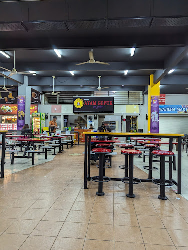 Ayam Gepuk Pak Gembus