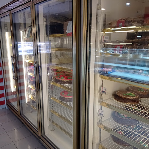 Fairy Hot Bread & Cake House Sdn Bhd ( Taman Petani Jaya) - Gastronomi dan perhotelan